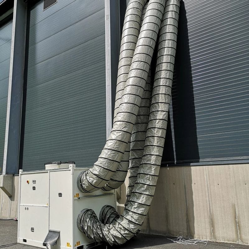 Bilde av ventilasjonsanlegg montert på tak